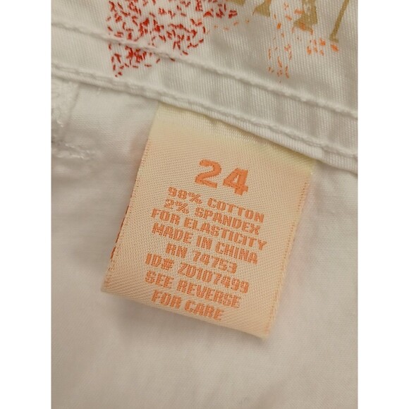 Zana DI Jeans Womens Capri White Silver Embroidery Sz 24 - Picture 8 of 9